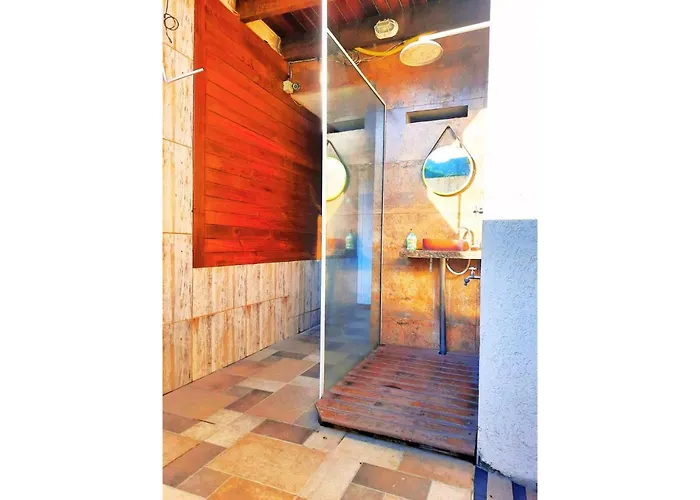 Suites Praia Barequecaba